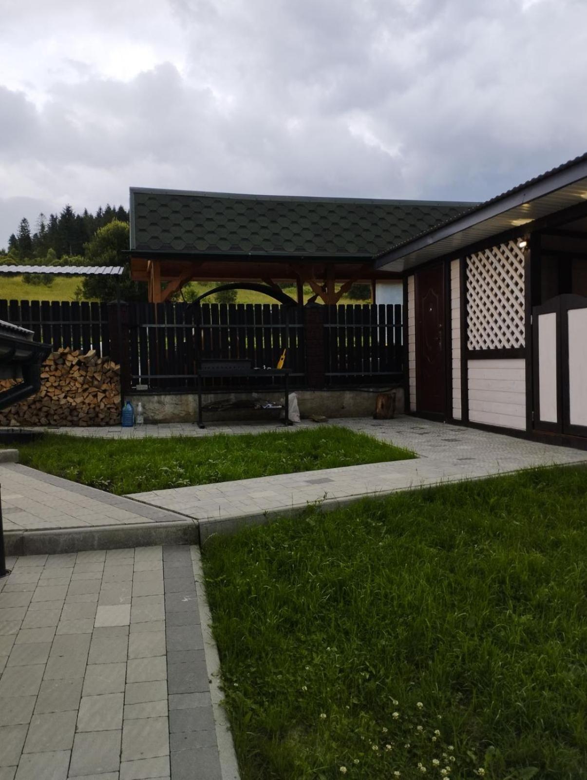 Перлина Карпат Apartment Skhidnytsia Ngoại thất bức ảnh